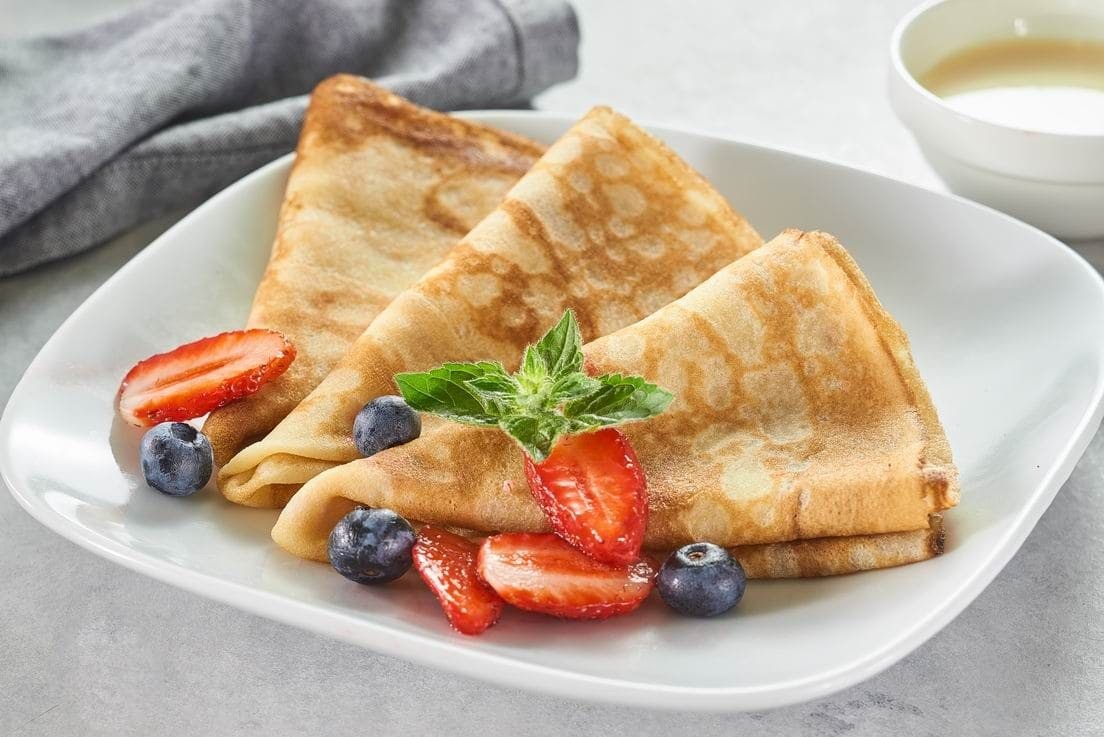 Das ist das beste Mehl für Pfannkuchen. Mit Kuchenmehl werden sie nie so locker.