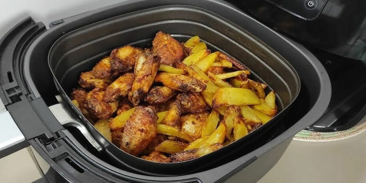 , Backofen und Fritteuse in einem Gerät. Diese Fritteuse erledigt alles für Sie
