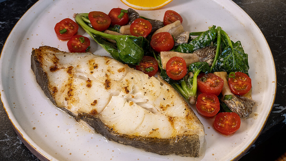 Dieser Fisch hilft beim Abnehmen. Gesünder als Lachs